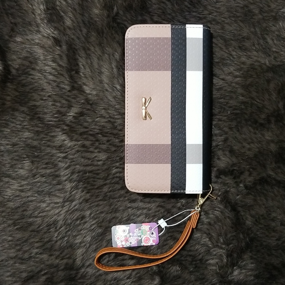 Double sided wristlet